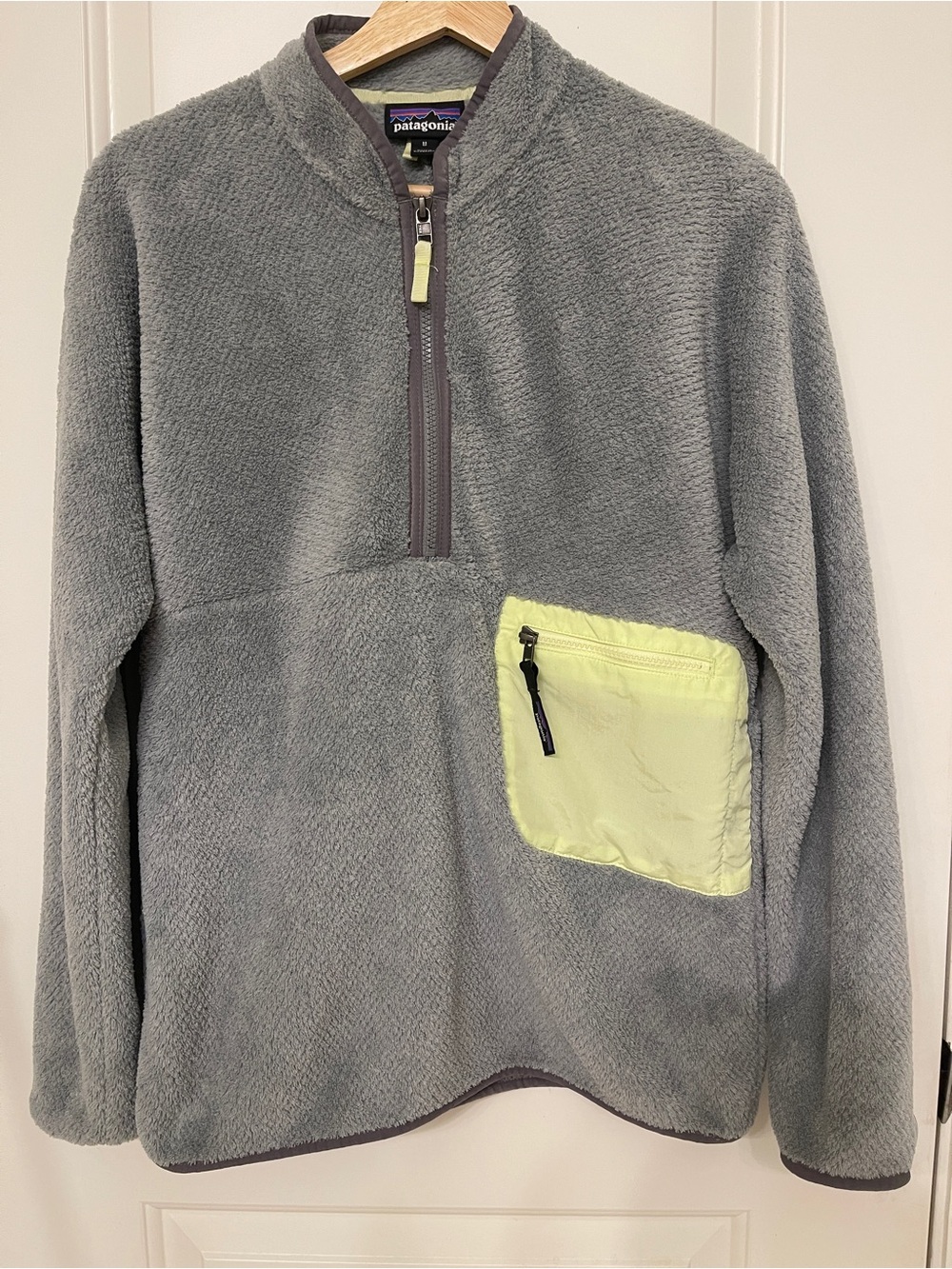 Patagonia Men's Gray Fleece Re-tool Quarter Zip with Yellow Pocket